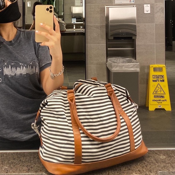 Beautiful luggage bag - Picture 3 of 7